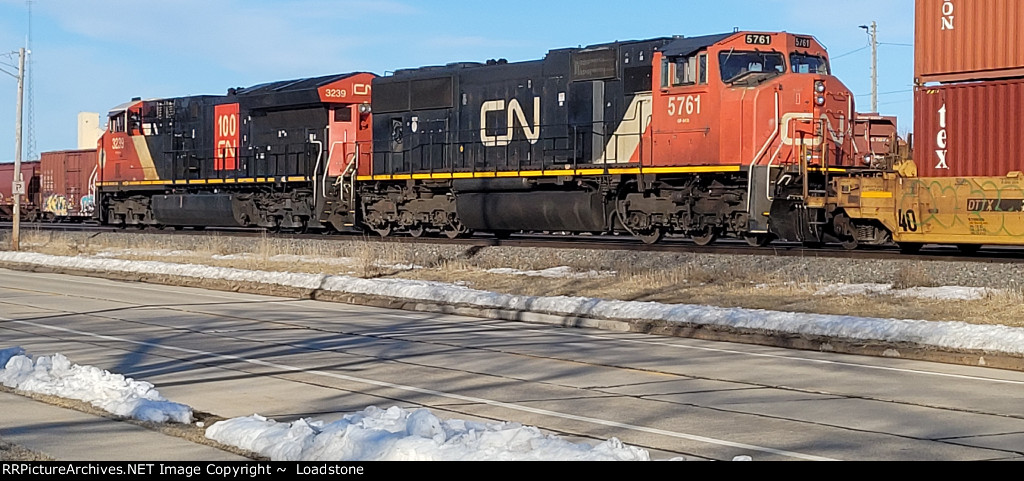 CN 5761 CN 3239